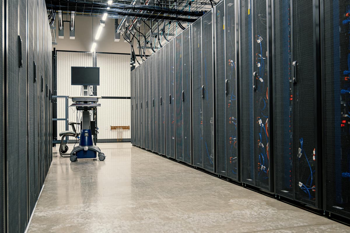 Red Hat AI 3.4: 200 Agents, $600M, the Hybrid Blueprint